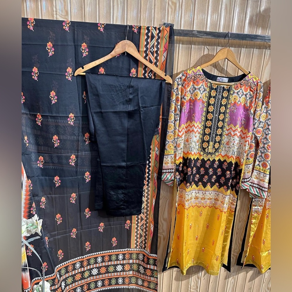Silk shalwar kameez